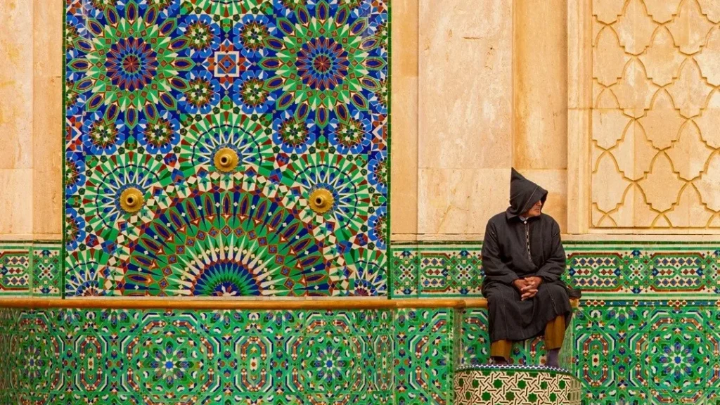 Custom Morocco itinerary map with desert and imperial cities route